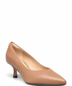 Clarks Violet55 Court Pumps For Women Praline Leather 11 Clarks Violet55 Court Pumps For Women Praline Leather -Heeled shoes Sales Store clr26161314 cpralineleather v4d 1